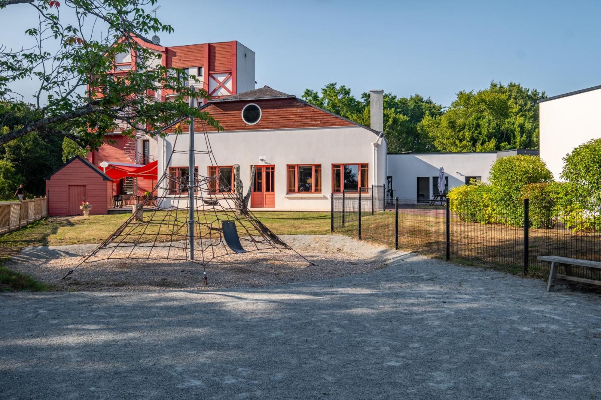 Logis Auberge De La Foret Le Gâvre Esterno foto